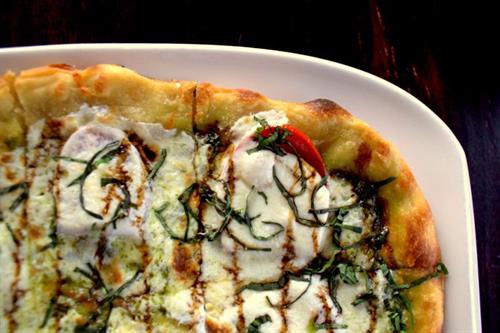 Caprese Flatbread Caprese Flatbread