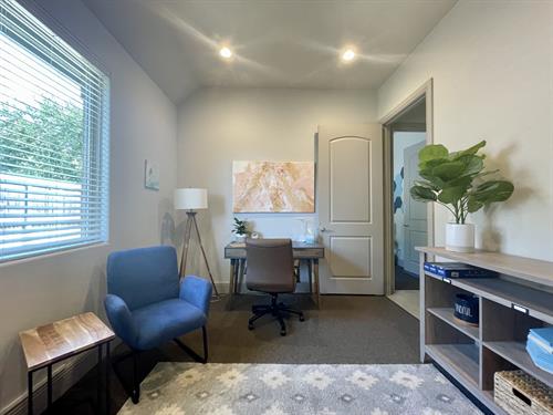 Relaxing office space for counseling in Grapevine Relaxing office space for counseling in Grapevine