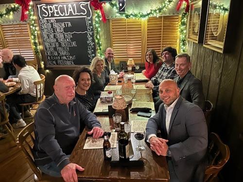 Gallery Image Holiday_2.jpg