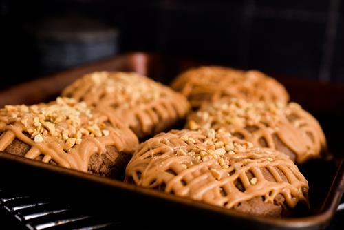 Peanut Butter Drizzle Cookies