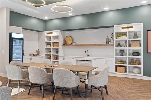 Gallery Image 79-web-or-mls-4453-heritage-glen-dr.jpg