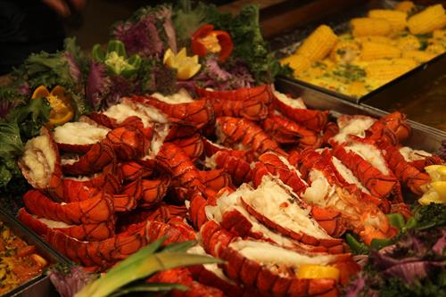  Fresh Maine lobster is served every night alongside over 200 other delicious options at the Buffet at Valley View Casino & Hotel.