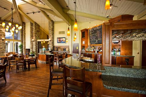 Aquaterra Restaurant Lounge