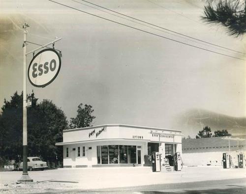 Gallery Image Old_Exxon_station.jpg