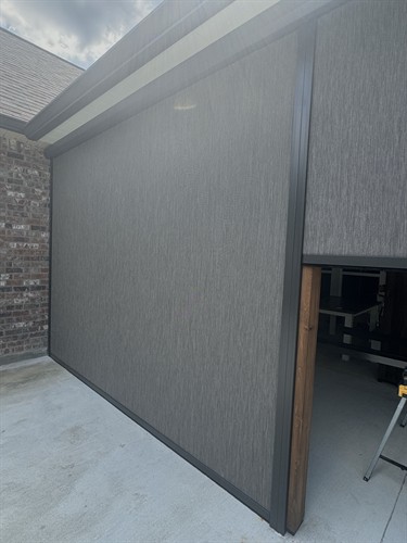 Retractable Screens in Walker, LA