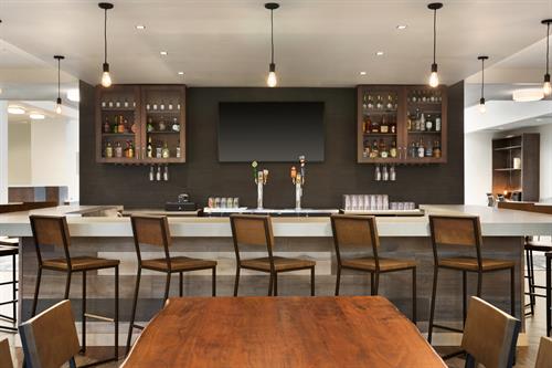 Junction Kitchen + Lounge Junction Kitchen + Lounge