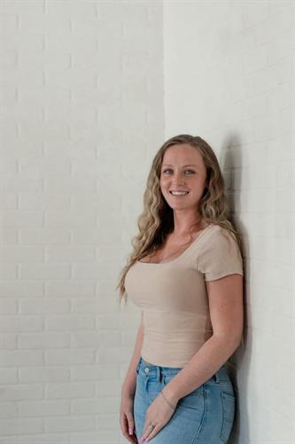 Lorna Rodriguez : Office Manager
