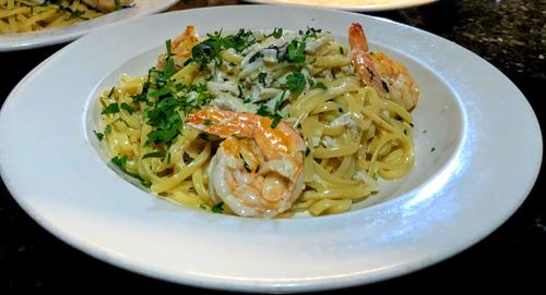 "Seafood Linguini" with Jumbo Shrimp, Lump Crab and Garlic Cream Sauce