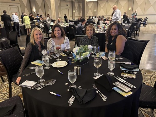 Gallery Image 0278c88c-3c86-460c-8536-acca51045110.jpg