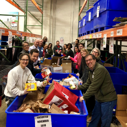 We love when big groups come together and volunteer! We love when big groups come together and volunteer!