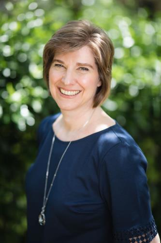 Dr. Selena Snow