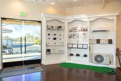 Gallery Image FairwayLobbyPhotos-2.jpg