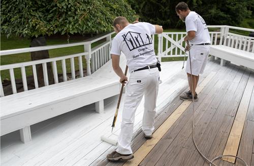 Deck Restoration Staining & Back-Rolling Chagrin Home Improvements