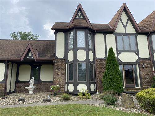 Gallery Image IMG_3931.jpg