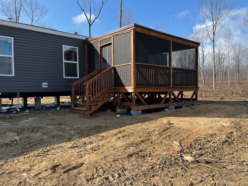 10x16 Screened Mono Slope Roof Deck