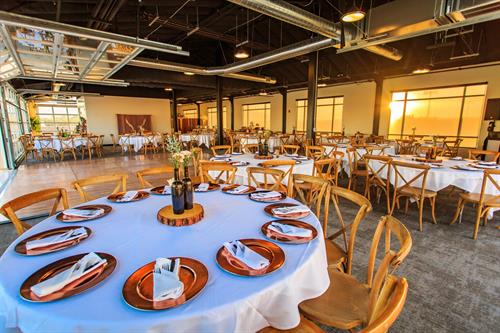 Banquets, Weddings, and Corporate Gatherings at Silverlakes 