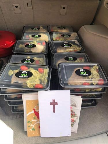 Fit 4U Meal Prep weekly food donations to help feed our homeless community.
