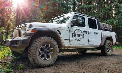 Jeep Gladiators for mountain bike support trips