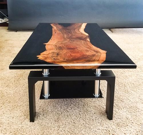 Gallery Image First_epoxy_table.jpg