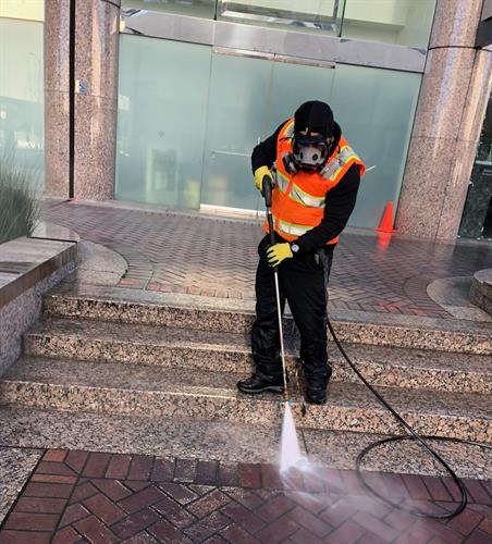 Pressure Washing Kaiser Center