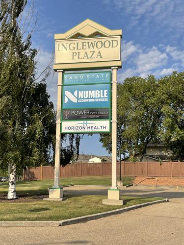 Pylon sign on Inglewood Drive