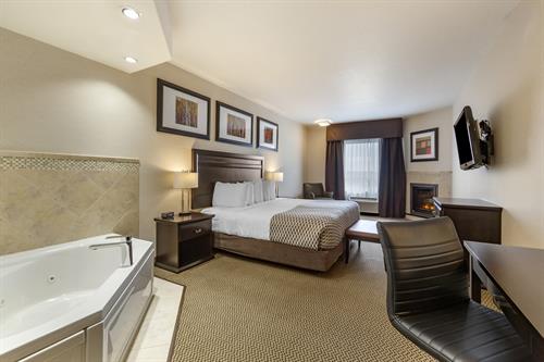 A night for two? We have a king suite with a whirlpool included!