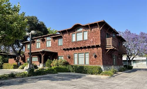 Gallery Image 333_back_ne_4841.JPEG