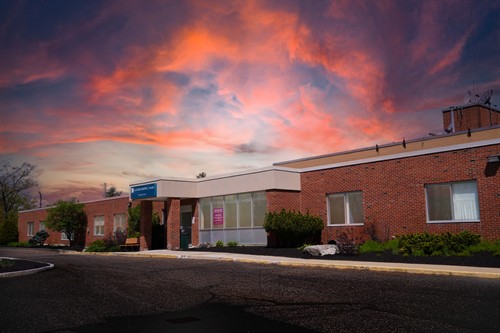 Gallery Image CH_Franklin_FRT_Dusk.jpg