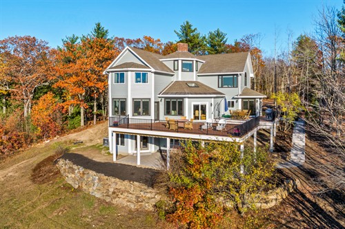 Gallery Image 84CountrysideDr008.jpg