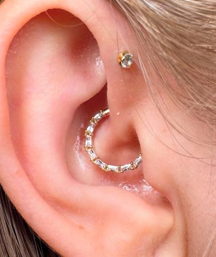 Daith piercing