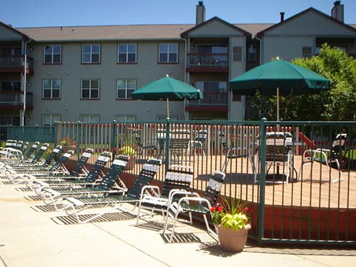 Large sundeck available for resident parties