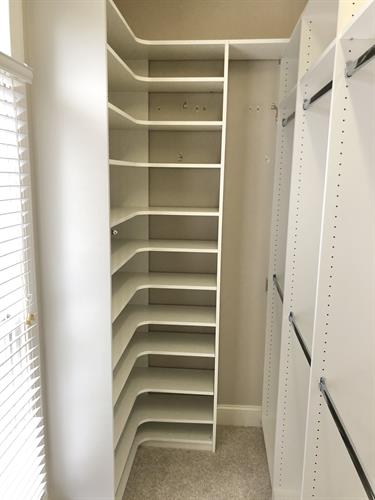 White Narrow Master w/ L-Shelf Shoe Storage