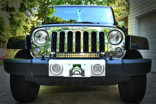 Gallery Image Jeep_Front.jpg