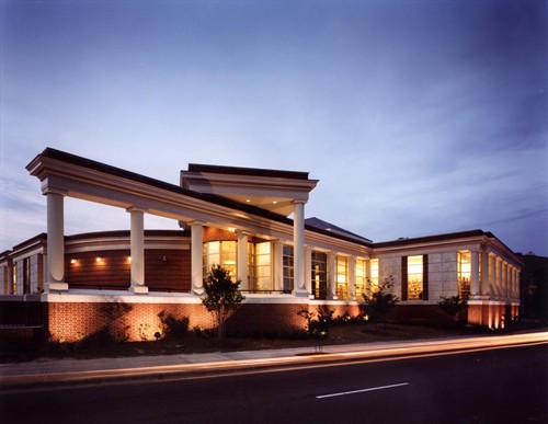 Sheppard Memorial Library, Reade Circle Entrance