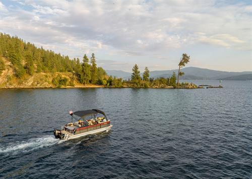 Morning Charter relax & enjoy calm waters & spectacular scenery on Lake Coeur d'Alene