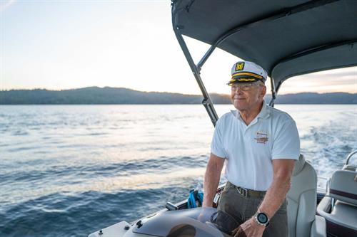 Knowledgeable licensed Captain at the helm