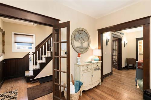 Gallery Image Wallace_Airbnb-21.jpg