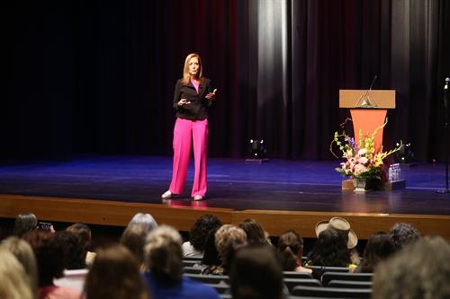 Gallery Image AT6P2845.JPG