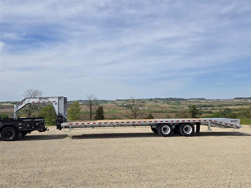 Behnke Trailer Galvanized Gooseneck Behnke Trailer Galvanized Gooseneck