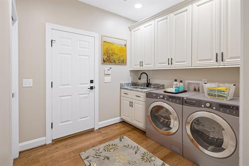 Gallery Image 808_Vitural_Staged_-_Laundry_Room.jpg