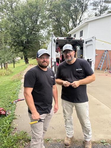 Gallery Image Matt_and_Lee.jpg