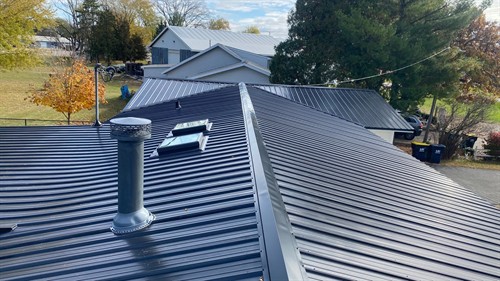 Gallery Image Black_Ribbed_Metal_Roof.jpg