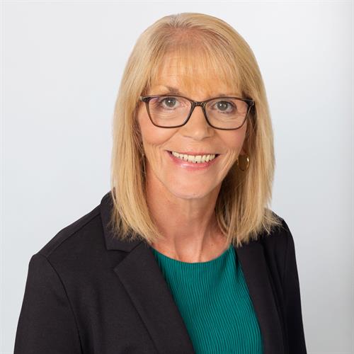 Chris De Villers, Sales Enablement Director Chris De Villers, Sales Enablement Director