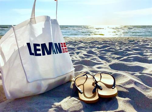 Gallery Image LEMAN2021_Corporate_Branding_DK_03_HighRes.jpg