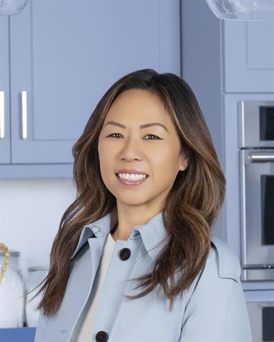 Gallery Image Headshot_8x10.jpg