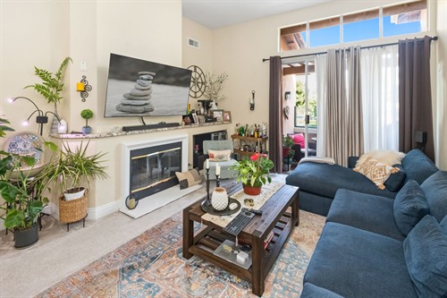 Gallery Image irvine-condo-property-management-hermitagepm-05.jpg