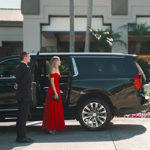 Gallery Image Emelx_1.jpg