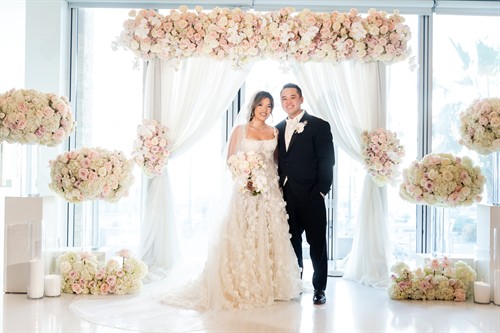 Gallery Image white_and_pink_wedding_pasea_hotel_-_kate_flowers_la_(14).jpg