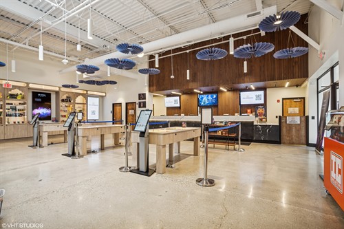 Gallery Image 04_792-E-Rand-Rd_Print.jpg