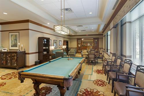 Gallery Image glen-ellyn-large-billiards.jpg